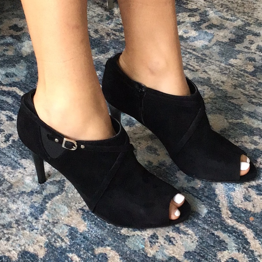 Alfani black heels with belt detail.